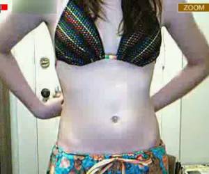 teen desnuda en la intejust
