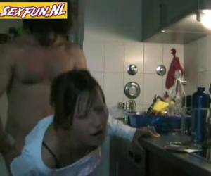 filmar durante la cogida en la cocina
