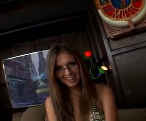 obtiene la chica quiere el grado de dick rígida decir