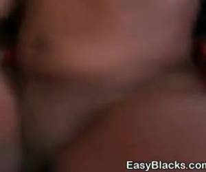 Mamada interracial con jovencita salida
