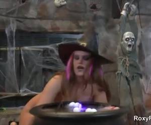 cachonda puño de halloween puta folla su ano