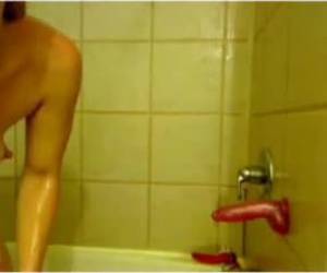 Rubia follando por webcam en la ducha